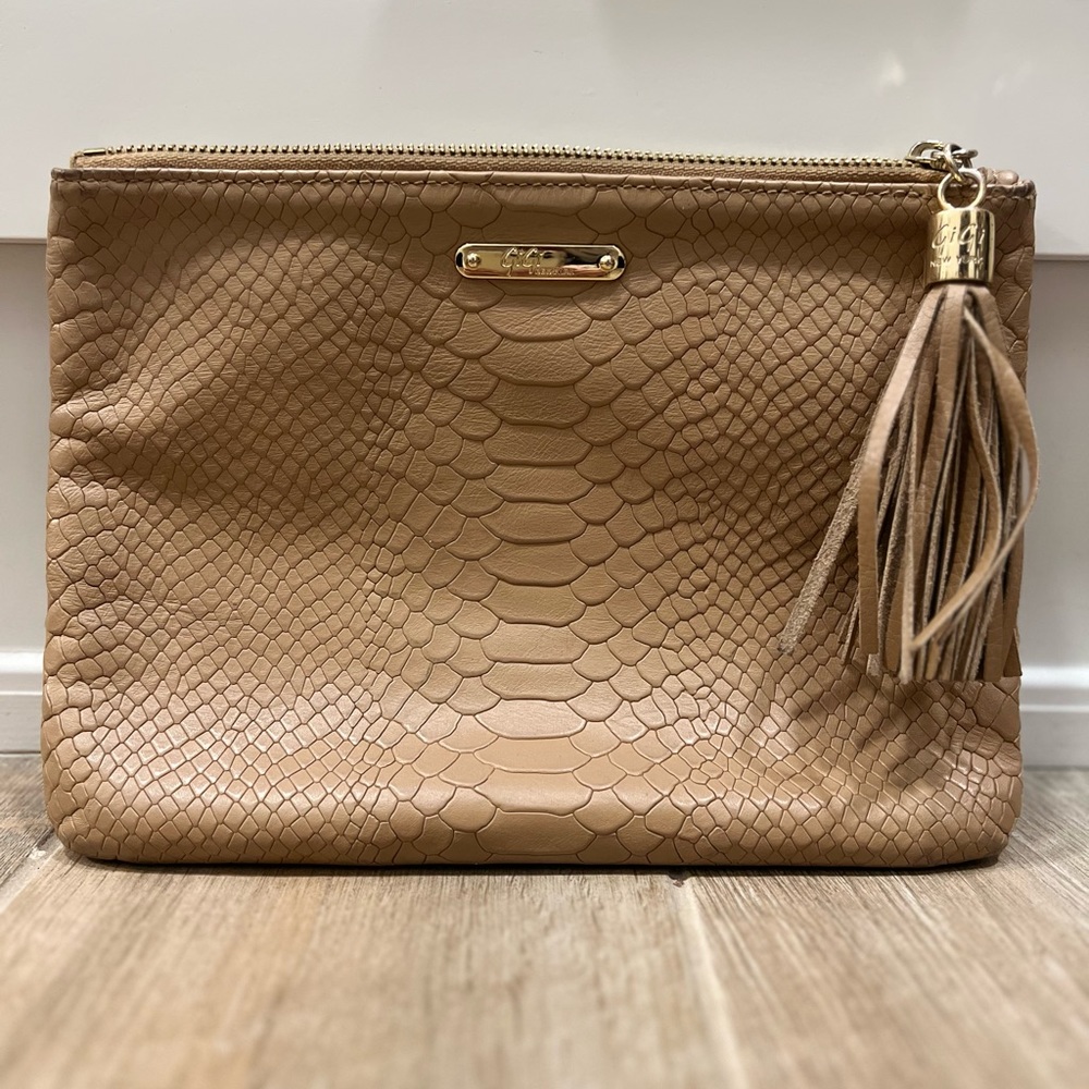 GiGi New York Clutch
